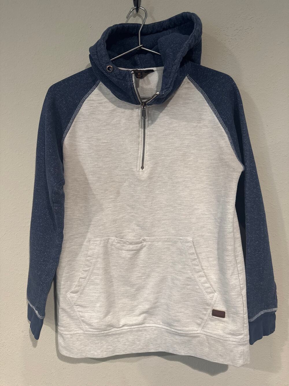 Outpost Makers Men’s Medium Quarter Zip Hoodie Blue Gray Colorblock Phone Pocket
